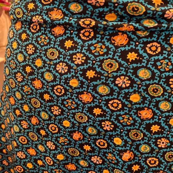 Lularoe midi yoga waist skirt - Picture 2 of 3